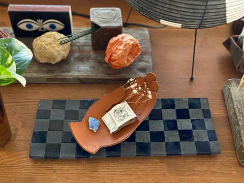 HAND Tray