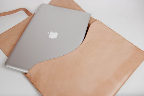 Leather Portfolio for the MacBook Pro 16"