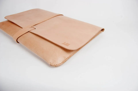 Leather Portfolio for the MacBook Pro 16"