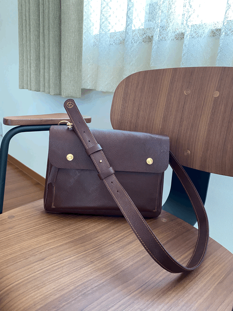 Banker Satchel